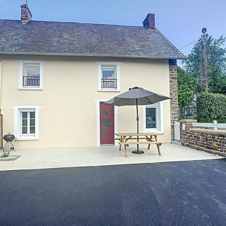 petite maison proche centre ville Bréhal Extérieur photo